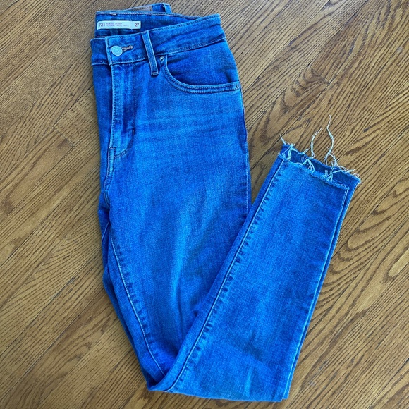721 Levi’s High Waisted Skinny Jeans - Picture 1 of 3